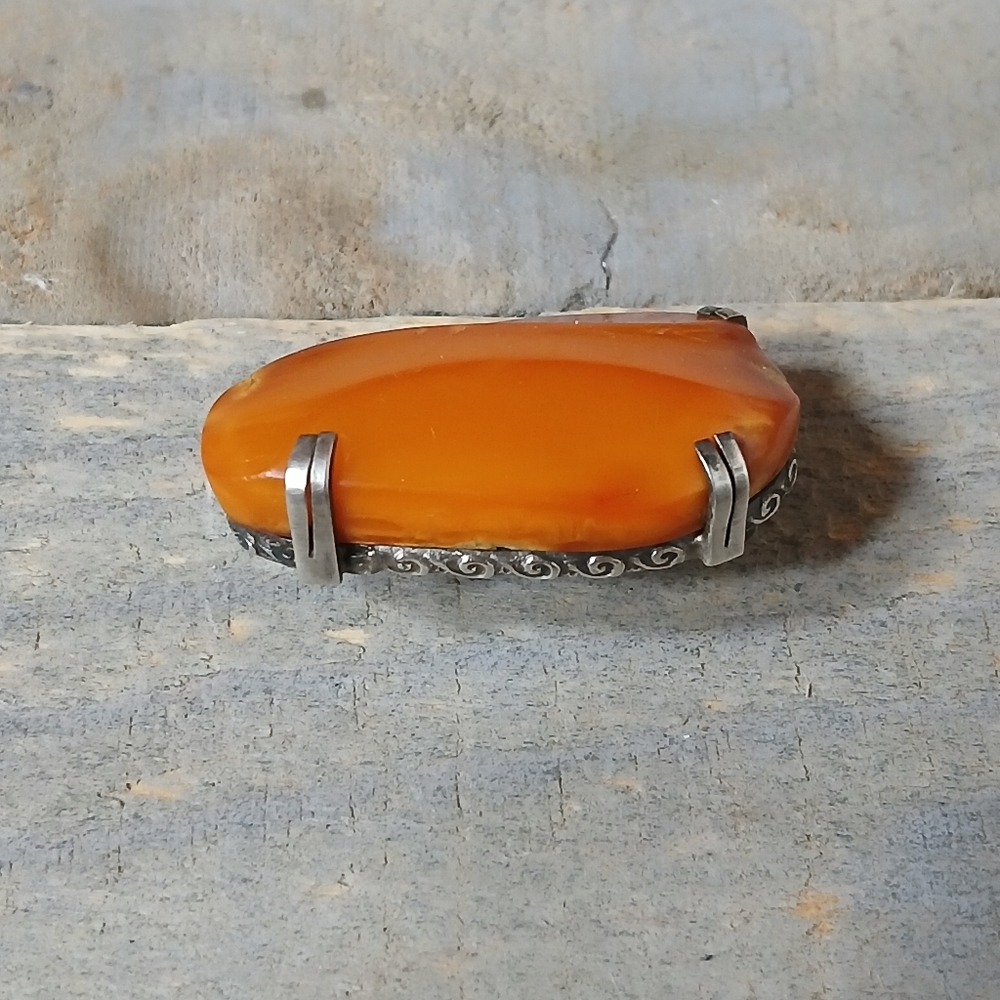 Antique .999 Silver Natural Butterscotch Egg Yolk Baltic Amber Brooch Pin Marked - Picture 7 of 16